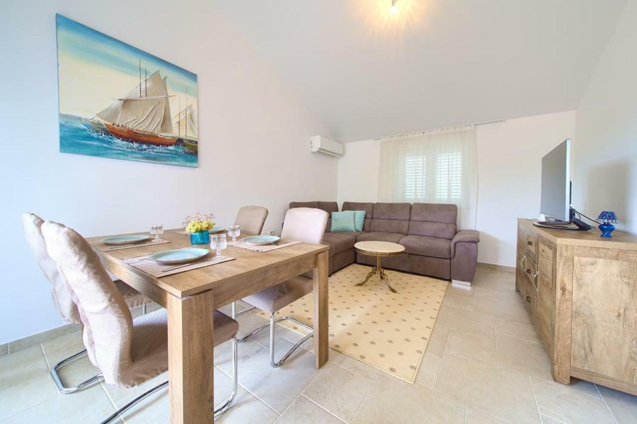 Apartment Sabina Soline ソリネ エクステリア 写真